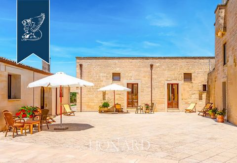 Exclusive organic farmstead for sale near the enchanting beach of Torre dell'Orso, in Puglia, and just 30 minutes from the wonderful cities of Lecce and Otranto, rich in history and culture. This completely-renovated farmstead comprises various ...