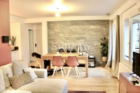 Ref 67900FC: In a small condominium a few minutes from the heart of Montélimar, completely renovated T3 apartment. It consists of a living room with an office area opening onto a large balcony, an open fitted kitchen and a pantry-laundry room. For th...