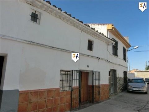 This delightful townhouse is located in the centre of Alcaudete in the Jaen province of Andalucia, Spain, with good access. Alcaudete is a beautiful town, with all kinds of free-time activities and amenities. On the ground floor is a living-room, a u...