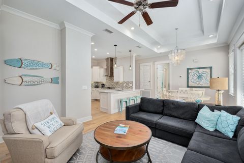 Best value in Prominence, this unit is completely turnkey, to include all kitchen items, art, decor, electronics, hotel linens, and furnishings. Built in 2018, this phase 4 home has upgrades such as soft close drawers, hardwoods throughout, and elega...