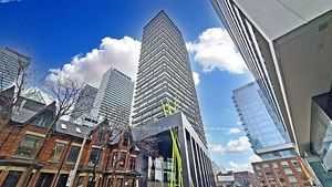 Spacious 1 Bedroom Unit In The Heart Of Downtown Toronto! Large Open Balcony, Floor To Ceiling Windows, Modern Kitchen And Appliances! Ensuite Laundry. The Apartment will be professionally cleaned prior to new tenant's occupancy.
