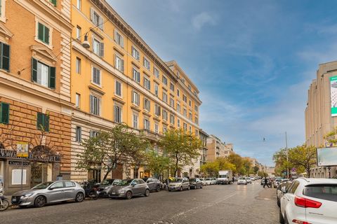Rome, Via Cola di Rienzo In the beautiful setting of the Prati district, in the renowned Via Cola di Rienzo, we offer bare property for sale. The property, located on the fourth floor of an elegant building with a lift, boasts bright rooms in an exce...