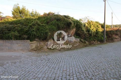 Fabulous land with a total area of 800m2 inserted in a parish that is 7 minutes from the center of Vila do Conde. Come visit this land and start idealizing your Dream Villa near us!!