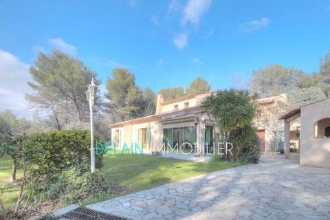 SAINT PAUL DE VENCE. Chemin de Léouvé, à proximité de Cagnes sur mer, cette villa néo-provençale a été construite en 1984. Elle bénéficie de la technologie Géothermie qui lui confère un grand confort. Elle est édifiée sur un jardin de plus de 3.500m²...