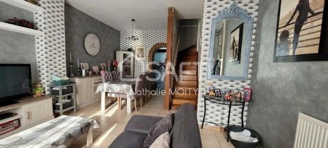EXCEPTIONNELLE !! Maison Saint-Quentinoise mitoyenne, 5 chambres, JARDIN, PISCINE 7X3, habitable de PLAIN PIED (2 chambres en rdc)