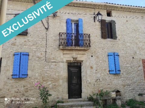 I am offering this property for sale in the charming Provencal village of Limans. The house with a total surface area of 180 square meters offers great reception potential in an authentic setting. Currently the house is organized into three independe...