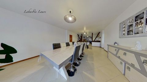 Dpt Lot et Garonne (47), à vendre CAUMONT SUR GARONNE maison P9 de 300 m² - Terrain de 5 122,00 m²