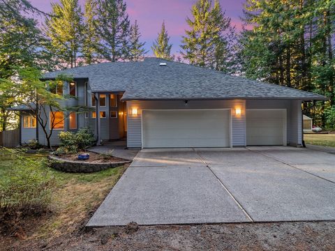Custom Luxury Remodel with Total Privacy. High-end finishes throughout. Dekcon countertops (stronger than granite). Over 1,000 sq. ft. of Trex decking. Starlink internet. Updated heatpump, hvac, backsplash, insta-hot water, carpets, flooring, window ...
