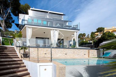 Villa Sa Calma is a completely renovated modern style house of 240 m² built on a 429 m² plot . The property is located in the residential area of Los Pinos Politur, 5 minutes from the centre of Platja d'Aro and two minutes from Cap Roig beach. The ho...