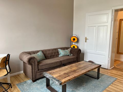 Experience a pleasant stay in this stylish flat, ideally located in the central and popular residential neighbourhood of List in the heart of Hanover. This flat has been recently renovated and offers a comfortable double bed in the bedroom as well as...