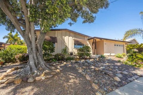 Chic Mid-Century Modern Gem in the hills of Mission Heights. Welcome to your new sanctuary nestled in the desirable Mission Heights neighborhood of Linda Vista! This meticulously crafted mid-century modern home offers a harmonious blend of timeless a...