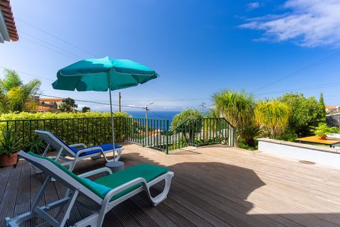 Villa Dinis is a lovely house located in a calm area of Estreito da Calheta that provides you beautiful mountain and sea views. From the outdoor area there is a charming little garden with a dining table where meals can be taken or a drink whilst app...