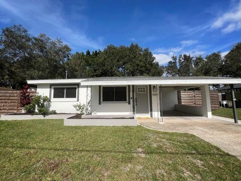 Looking for an affordable, recently renovated MOVE IN READY home in the heart of Sarasota? Look no further. Designer quality finishes on this cute two bedroom, one bath home touts Quartz countertops in the kitchen and laundry, matching stainless stee...