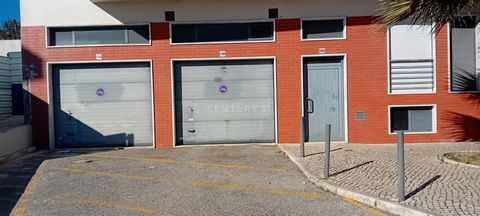 Garagem com 24 m2 em Póvoa de Santa Iria e muito bem localizada Junto a estação dos comboios e do Pingo Doce 