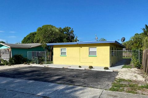 Incredible opportunity to purchase in Opportunity Zone, a fully up and running duplex in the up and coming Delray Beach only 1 block from Atlantic Avenue. Duplex is receiving1908 per side. Rent details available