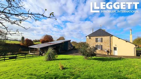 A33931AFE61 - Deze woning met 3 slaapkamers is klaar om in te trekken en is gelegen op het prachtige platteland van Normandië. Volledig omheind terrein dus ideaal voor paardeneigenaren. Vrijstaand huisje klaar om te renoveren en verschillende bijgebo...