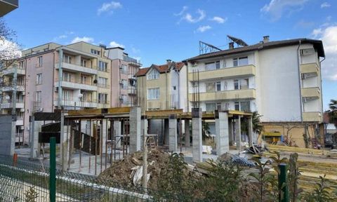 SUPRIMMO agency: ... Under construction. Expected Act 16 - December 2025 We present for sale a one-bedroom apartment with its own yard, in a new residential building with an elegant and modern vision, in Tsarevo. No maintenance fee. The property has ...