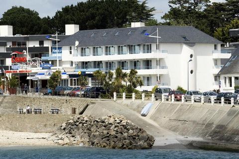 Adem in, het begint allemaal hier, aan zee, bij Résidence Pierre & Vakantie La Corniche de la Plage**. De Atlantische lucht is zo verjongend! Deze charmante residentie is gebouwd tegenover het strand van Trez en biedt u een uitzonderlijk uitzicht op ...