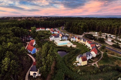 �bernachten Sie in privaten Apartments in einem bezaubernden Badeort und erleben Sie die Schצnheit von Belle Dune. Die Unterkunft befindet sich in einem ײkodorf, nur 2 km vom Meer entfernt und liegt an einem 18-Loch-Golfplatz. Die Unterkunft verf�gt ...