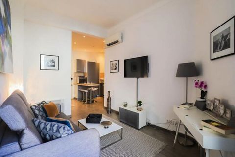 Niché au cœur de Cannes, ce charmant appartement de 40 m² est le point de départ idéal pour découvrir la Côte d'Azur. L'appartement dispose d'un intérieur spacieux et confortable, avec une chambre confortable, un salon avec un canapé-lit, une cuisine...