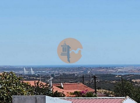 Urban Land with 845m², located in Cerro do Enho in Castro Marim - Algarve. Plot of Land for the construction of a Single-Family House. Possibility to build Two floors, or single storey house. Land with 12 meters of front. Land with Unobstructed View ...