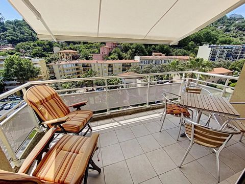 Mentone area Carei, 1400 meters from the casino and the sea, spacious and sunny two-room apartment of 42 sqm located on the 6th floor of a building built in 2008, in perfect condition. The apartment has a terrace of 6 square meters with magnificent o...