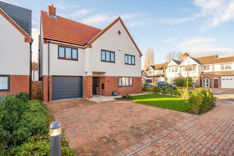 Welcome to this exquisite 5-bedroom detached home, situated within the prestigious Green View development on Ashfield Road, Stoneygate. This exclusive new-build enclave comprises just six luxury homes, and this property occupies a prime position to t...