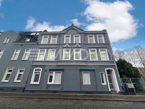 Het appartementengebouw is gebouwd in 1902 en in 1995 voorzien van een modern gasverwarmingssysteem. Het heeft een totale woonoppervlakte van 420 m², verdeeld over zeven appartementen met in totaal 21 kamers. Het gebouw staat op een perceel van 860 m...