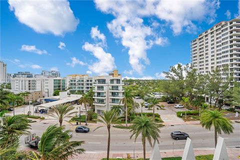 Oceanfront condo located in one of the tallest condominiums on Miami Beach! Enjoy stunning south views from this bright and spacious unit. Luxury lifestyle living with direct beach access. Floor-to-ceiling and wall-to-wall high-impact sliding doors i...