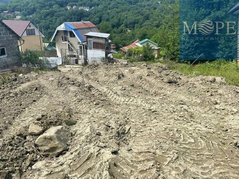 Продаю участок в одном из самых живописных мест Сочи. Участок ровный, расчищен. Дорога бетонка. Свет проведен, воду бурить скважину. Газ в перспективе. Шикарные панорамные виды на город и горы. Звоните!!!Номер объекта: #5/562896/11901 #8223159#