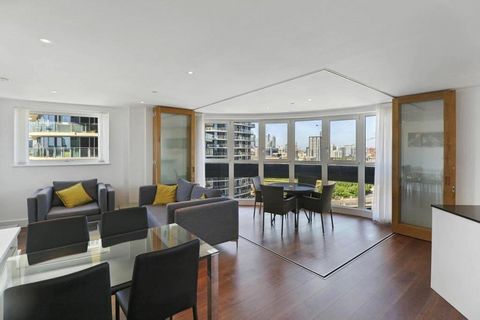 Superbe appartement au 23ème étage avec une vue exceptionnelle, bénéficiant d’un jardin d’hiver, d’un parking et d’un concierge 24h/24 et 7j/7. Un appartement luxueux, spacieux et lumineux de 2 chambres à coucher et 2 chambres situé dans les résidenc...