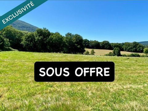 Au coeur du village de ST AMANS SOULT, à 10 minutes de MAZAMET et 30 minutes de CASTRES, je vous présente ce magnifique terrain à bâtir de 3000m² environ. Les réseaux passent devant le terrain (eau, électricité et assainissement). L'étude géotechniqu...