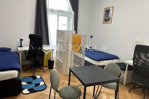 Britanski trg, Nazorova street, excellent three-room apartment, on the first floor of a quality old building. The apartment is 105 m2 in size, and consists of 4 rooms, one of which has it's own bathroom, a shared laundy room and kitchen, and a shared...