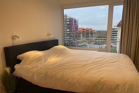 Dit moderne en volledig gerenoveerde appartement is perfect voor maximaal 4 gasten, met een gezellige slaapkamer met een tweepersoonsbed en een slaapbank in de woonkamer. De accommodatie is ideaal voor mensen die op zoek zijn naar een ontspannende on...