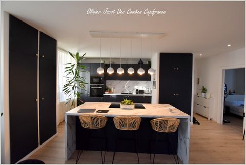 Je vous propose en exclusivité ce magnifique appartement entièrement rénové au centre ville de Montbéliard. Rare à la vente cet appartement entièrement refait du sol au plafond ne vous laissera pas indifférent. Les choix des matériaux, la qualité de ...