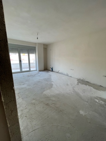 Apartment for Sale in a luxury residence This apartment is located in a quiet neighborhood just 2 min walk from the beach . Easy commute to the city center . Typology 1 1 Total Area 74.6 m2 Living Area 60.0 m2 Veranda Area 8.6 m2 Flor 7 Hill View Spa...