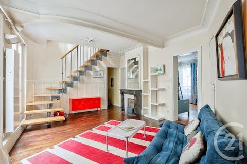 Charming duplex apartment on Rue des Bourdonnais, just steps away from the Seine. Discover this apartment located on the 2nd and 3rd floors of a character property. With a living area of 93 m², this bright and quiet duplex offers a rare living enviro...