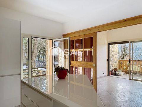 Maison 251 m2 avec piscine, calme et potentiel constructible supplémentaire