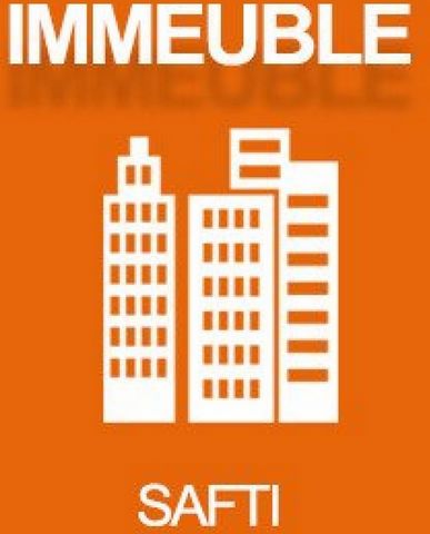 TOUCY, immeuble avec 4 appartements et 2 commerces. Très bonne rentabilité !!!