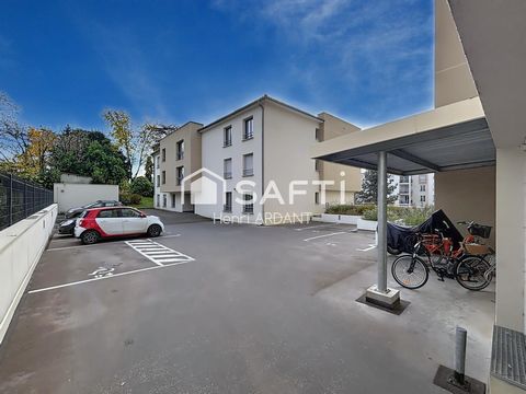 TOP ! Proche commerces et Square des Émailleurs ?