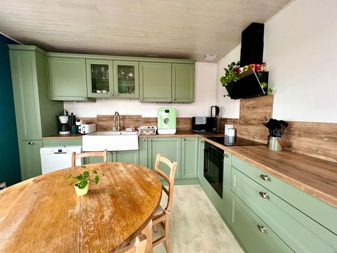 Maison rénovée en 2021 avec pompe à chaleur air air réversible - Séjour de 32m2