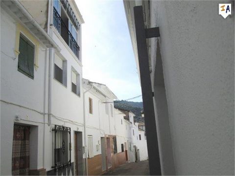 Located in the centre of the lovely village of Algarinejo only 2 hours away from the ski resort of the Sierra Nevada a refurbished 3 to 4 bedroom townhouse. On entering the property from the quiet street you are greeted by a large entrance hall which...