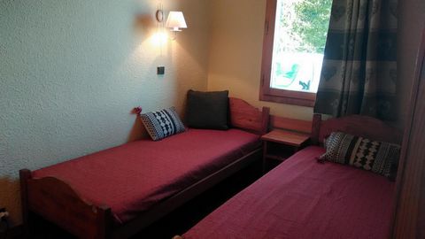 The Residence Pierrer is located in the Crève-Coeur area of Valmorel near the ski slopes and the ski school. The shops and other amenities in the resort centre are around 150 m away. Parking is possible in front of the residence for an extra charge. ...