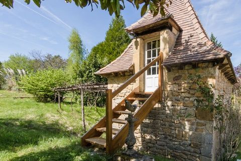 This is a 2-bedroom cottage in Peyzac-le-Moustier for 5 people. Equipped with a shared swimming pool, the home is perfect for families and small groups. This peaceful home is close to all major attractions. The River Vezere and River Dordogne are 7 k...