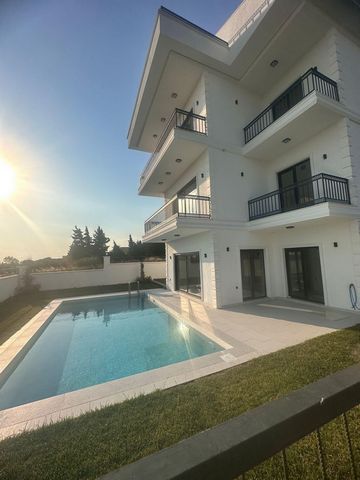 This brand new sea view villa is located in Celaliye area of Buyukcekmece High quality materials have been used inside the villa , such as kitchen cupboards  big island in the kitchen shining , nice pattern laminates , doors , lightnings . Each room ...