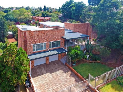 Excellent 4 Bed House For Sale in ROODEPOORT Gauteng South Africa Esales Property ID: es5553808 Property Location 5 SPANTOU STREET ROODEKRANS ROODEPOORT Johannesburg Gauteng 1724 South Africa Property Details With its glorious natural scenery, excell...