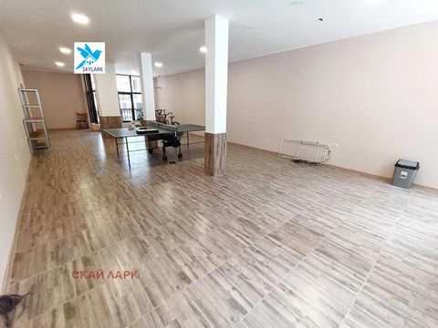SKY LARK Agency offers you a premise in a new building with excellent location in the wide center of Velingrad. The room is suitable for a gym, a commercial space, even the possibility of changing purpose - for residential needs. The property consist...