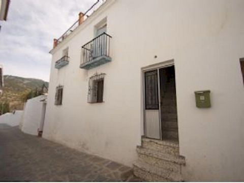 Charming property in an attractive street within easy walking distance of the central plaza. There are wonderful views from the roof terrace. This property gives one the possibility to have either one large family home or to have two separate living ...