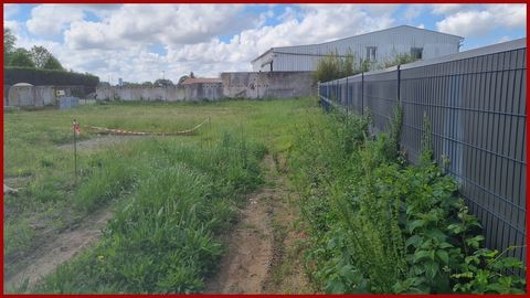 Moraud vincent offers you; Serviced building land of 511m2 in second curtain, south exposure, near the village, school ... Information on the risks to which this property is exposed is available on the georisk website: wwwgéorisques.gouv.fr Fees of 5...