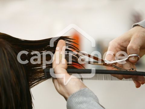 Dpt Côtes d'Armor (22), à vendre LOUDEAC Salon de coiffure ou droit au bail